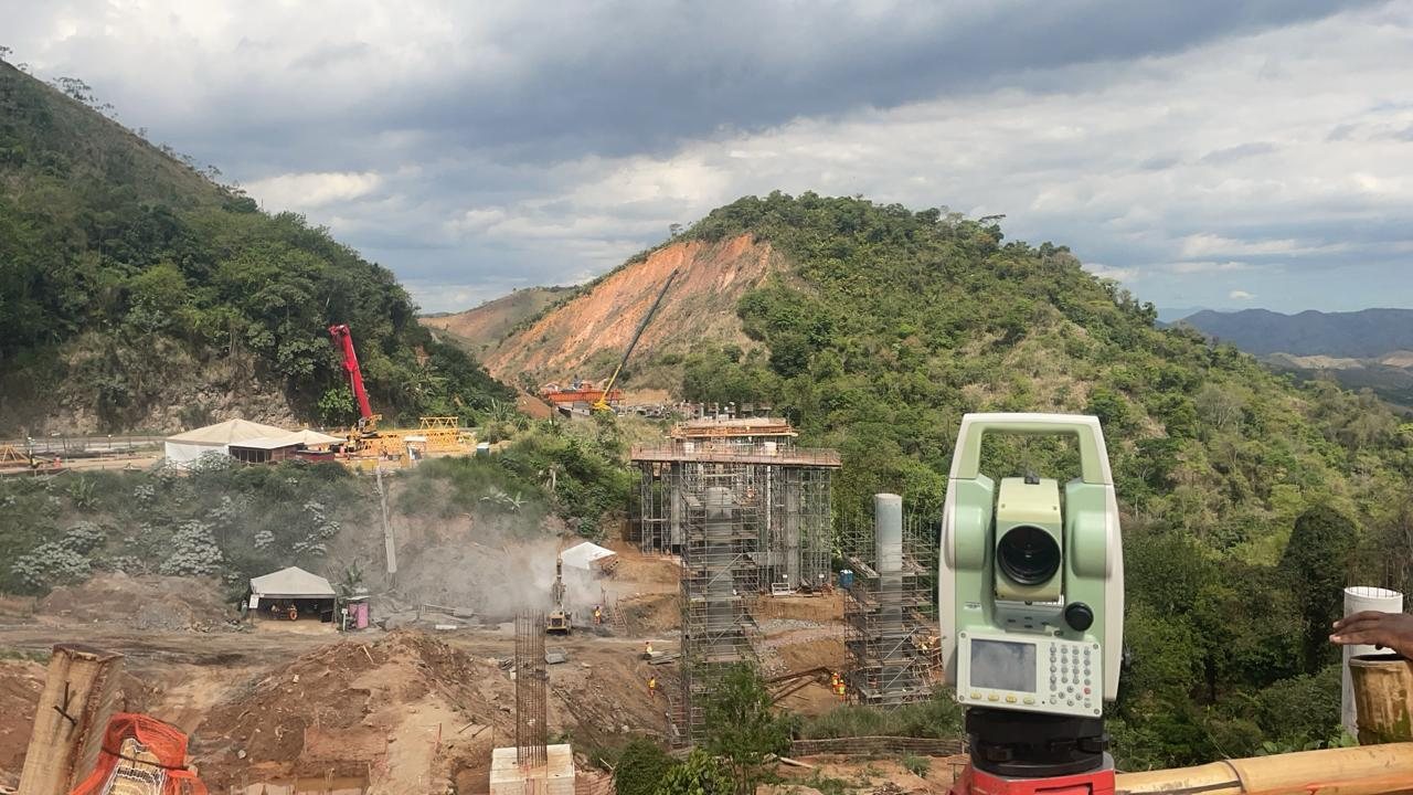 Monitoramento e controle topográfico - Nathan Topografia